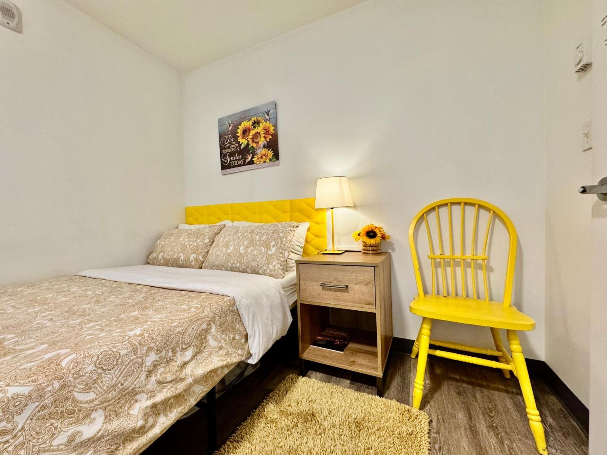 Private Room With Shared Bathroom On The 1St Floor 10 Minutes Walk To University Of Washington シアトル エクステリア 写真
